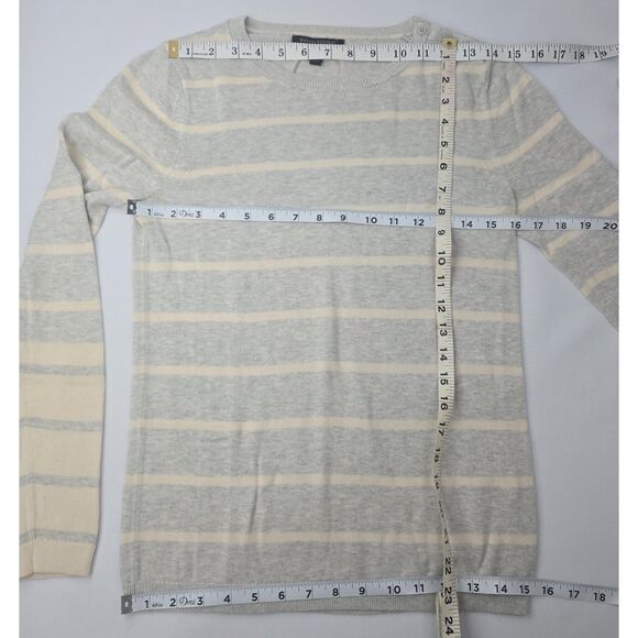 Banana Republic gray cream striped sweater size XS - Picture 8 of 8